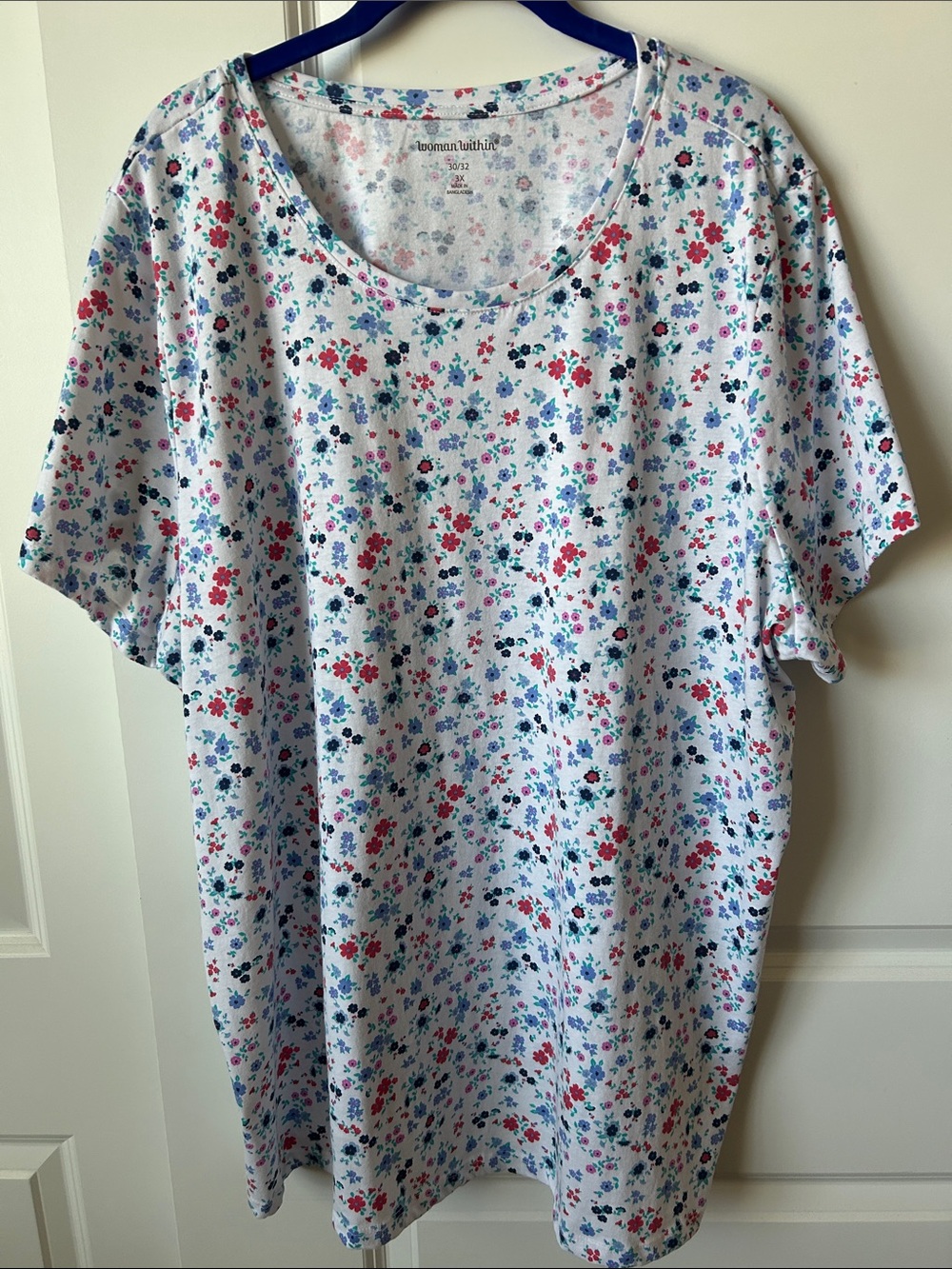 NWOT Woman Within Tee Shirt - White with Pink, Red, & Blue Flowers 3X